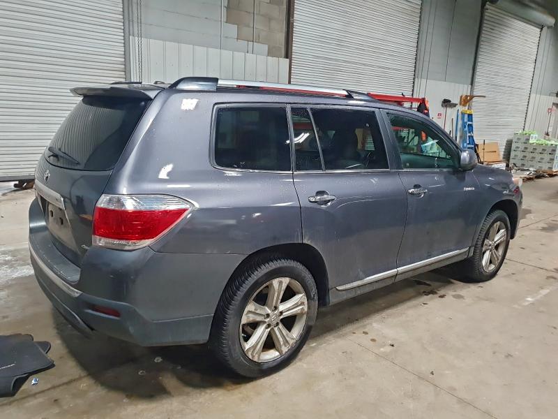 Фото 3 с аукциона – 2013 TOYOTA HIGHLANDER с VIN 5TDDK3EH7DS175442