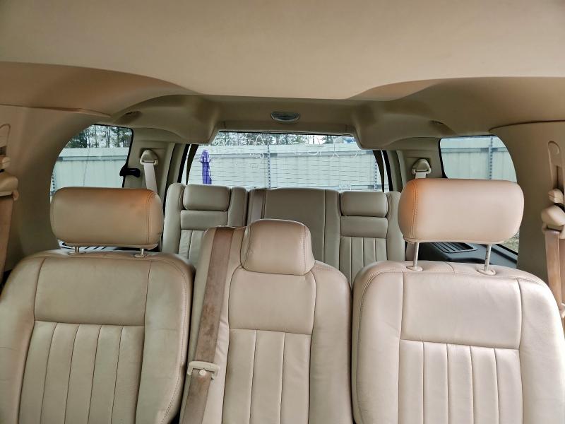 Photo 10 from auction – 2003 LINCOLN NAVIGATOR with VIN 5LMFU27RX3LJ30605