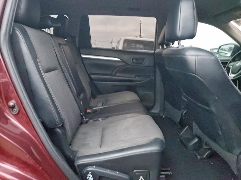 Photo 11 from auction – 2019 TOYOTA HIGHLANDER with VIN 5TDZZRFH8KS295377