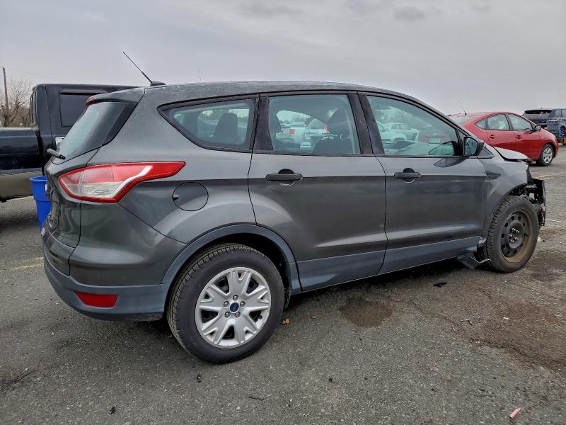 Photo 3 from auction – 2016 FORD ESCAPE S with VIN 1FMCU0F79GUC04493