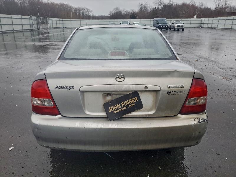 Photo 6 from auction – 2002 MAZDA PROTEGE DX with VIN JM1BJ225520525021