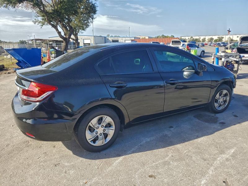 Zdjęcie 3 z aukcji – 2014 HONDA CIVIC LX z VIN 19XFB2F57EE009604