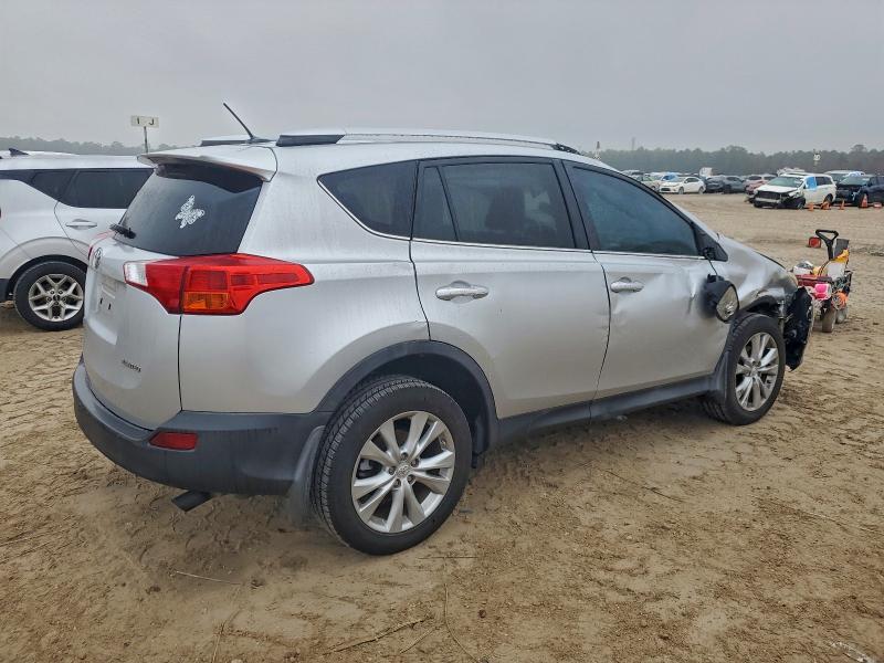 Photo 3 from auction – 2014 TOYOTA RAV4 with VIN 2T3YFREV6EW103534