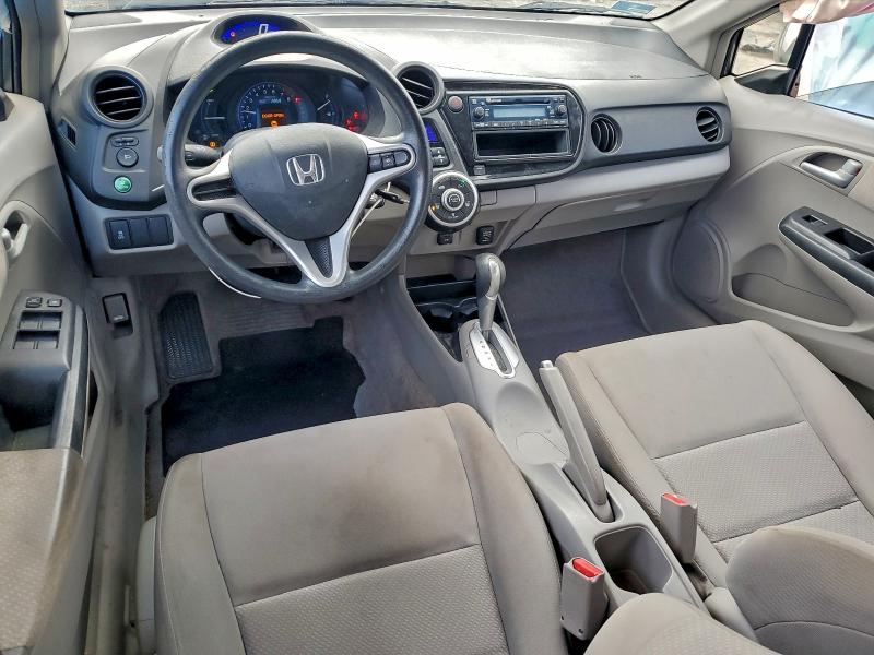 Photo 8 from auction – 2013 HONDA INSIGHT with VIN JHMZE2H38DS002364
