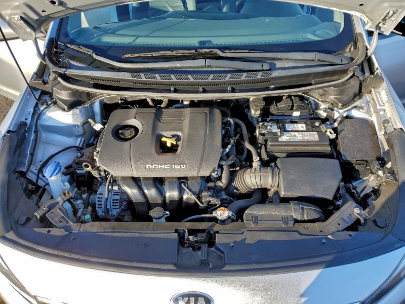 Photo 11 from auction – 2017 KIA FORTE LX with VIN 3KPFL4A73HE061771