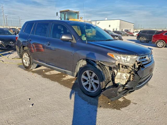 Photo 4 from auction – 2012 TOYOTA HIGHLANDER with VIN 5TDZK3EH0CS068219