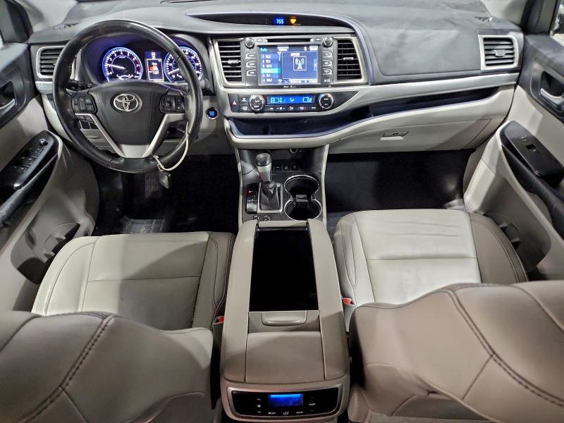 Foto 8 de la subasta – 2015 TOYOTA HIGHLANDER con VIN 5TDJKRFH7FS168434