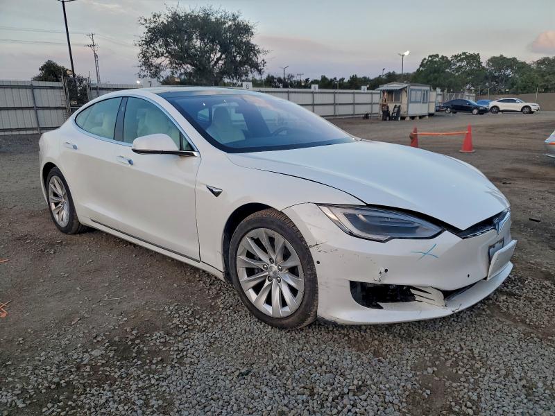 Photo 4 from auction – 2018 TESLA MODEL S with VIN 5YJSA1E20JF280706