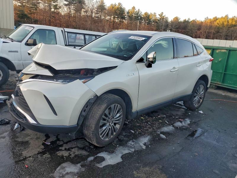 TOYOTA VENZA LE 2021 with VIN JTEAAAAH6MJ070870 - Photo from auction