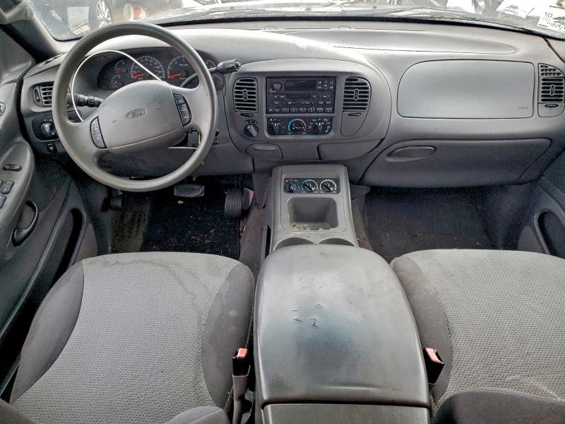Фото 8 с аукциона – 2001 FORD EXPEDITION с VIN 1FMPU16L81LB37547