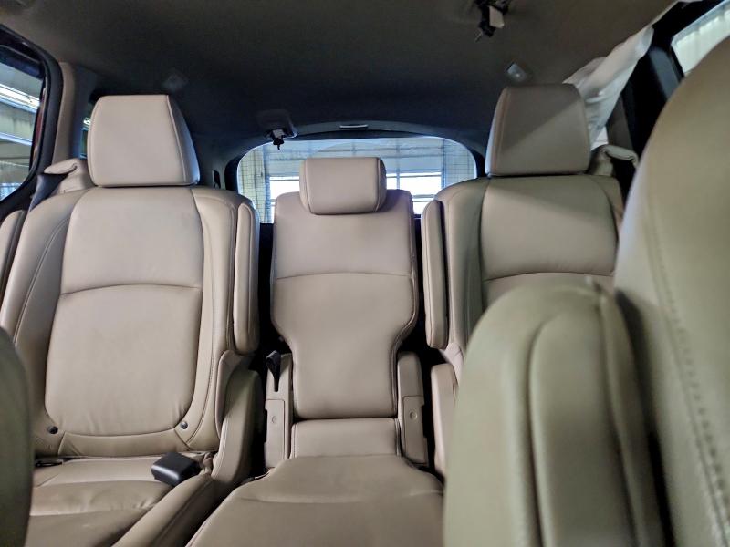 Photo 10 from auction – 2018 HONDA ODYSSEY EX with VIN 5FNRL6H70JB064013