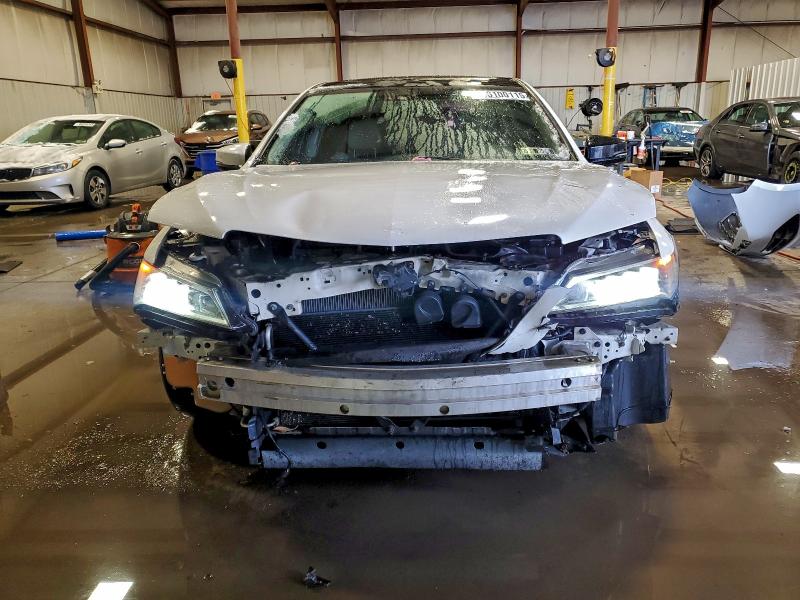 Photo 5 from auction – 2016 ACURA TLX TECH with VIN 19UUB1F56GA012230