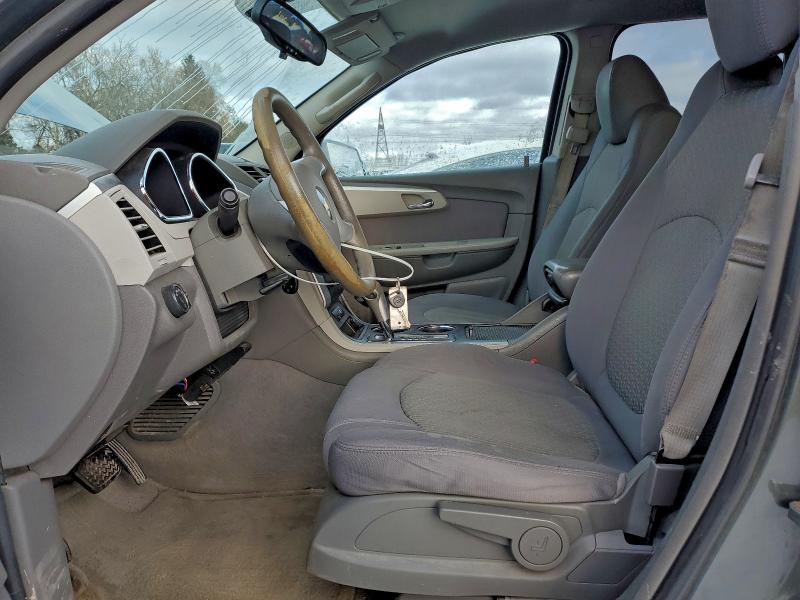 Photo 7 from auction – 2011 CHEVROLET TRAVERSE L with VIN 1GNKREED2BJ260542