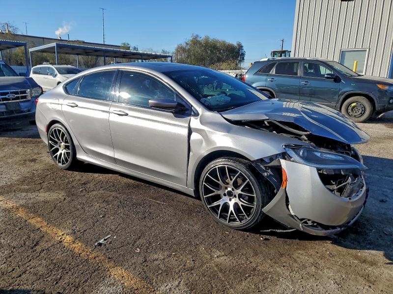Photo 4 from auction – 2015 CHRYSLER 200 S with VIN 1C3CCCBB7FN738785