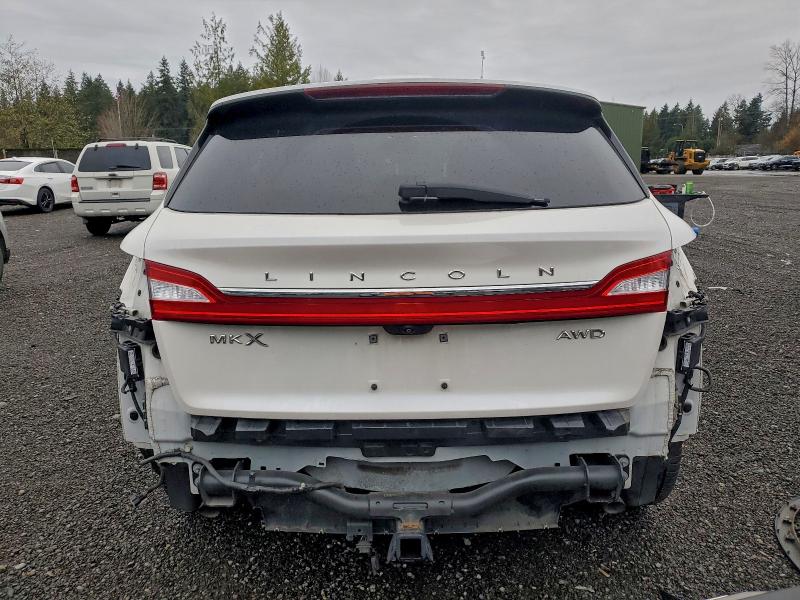 Photo 6 from auction – 2016 LINCOLN MKX RESERV with VIN 2LMTJ8LR8GBL63271