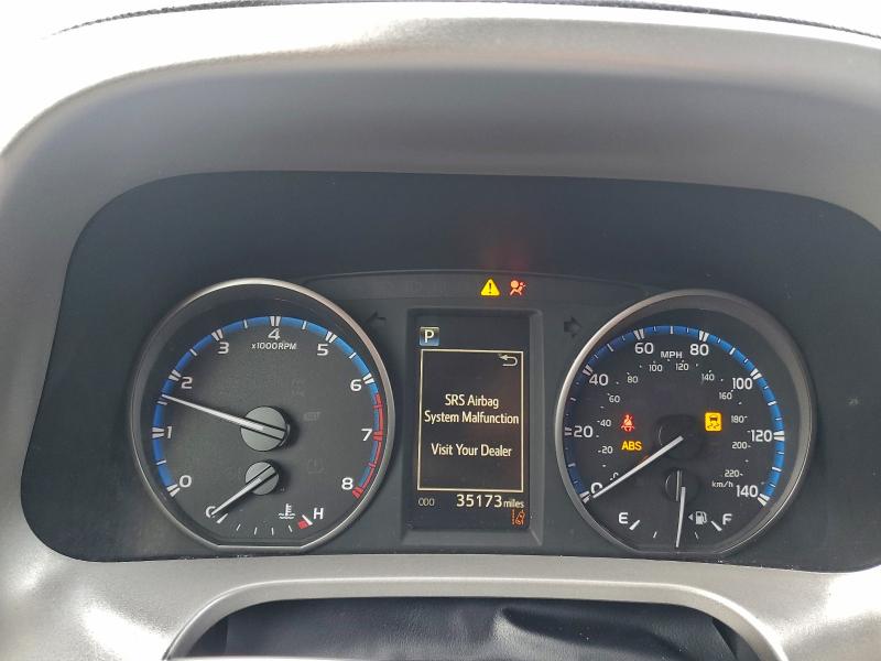 Photo 9 from auction – 2018 TOYOTA RAV4 LE with VIN 2T3BFREV7JW750962