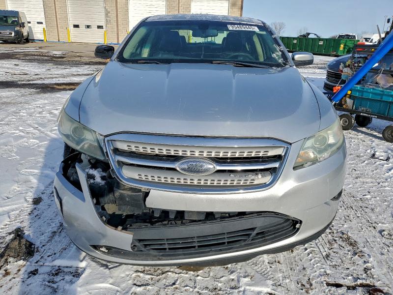 Photo 5 from auction – 2010 FORD TAURUS SEL with VIN 1FAHP2HW1AG117572