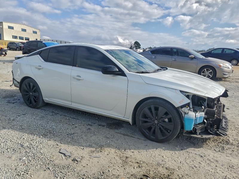Photo 4 from auction – 2022 NISSAN ALTIMA SR with VIN 1N4BL4CV8NN337739