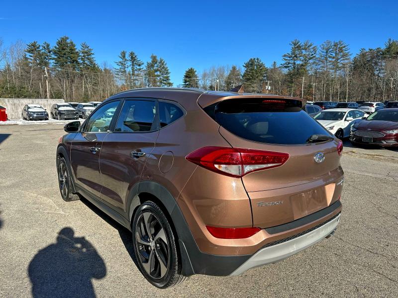 Photo 3 from auction – 2017 HYUNDAI TUCSON LIM with VIN KM8J3CA25HU304583