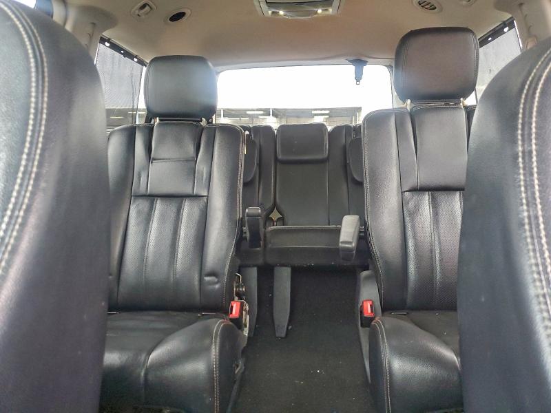 Photo 10 from auction – 2014 CHRYSLER TOWN & COU with VIN 2C4RC1CG3ER367291