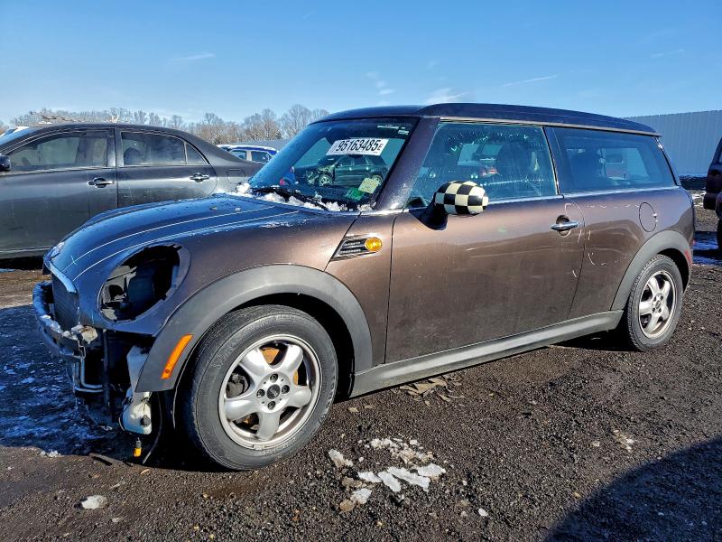Фото 1 с аукциона – 2011 MINI COOPER CLU с VIN WMWZF3C54BT188728