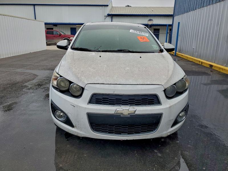 Photo 5 from auction – 2015 CHEVROLET SONIC LT with VIN 1G1JC5SH6F4180171