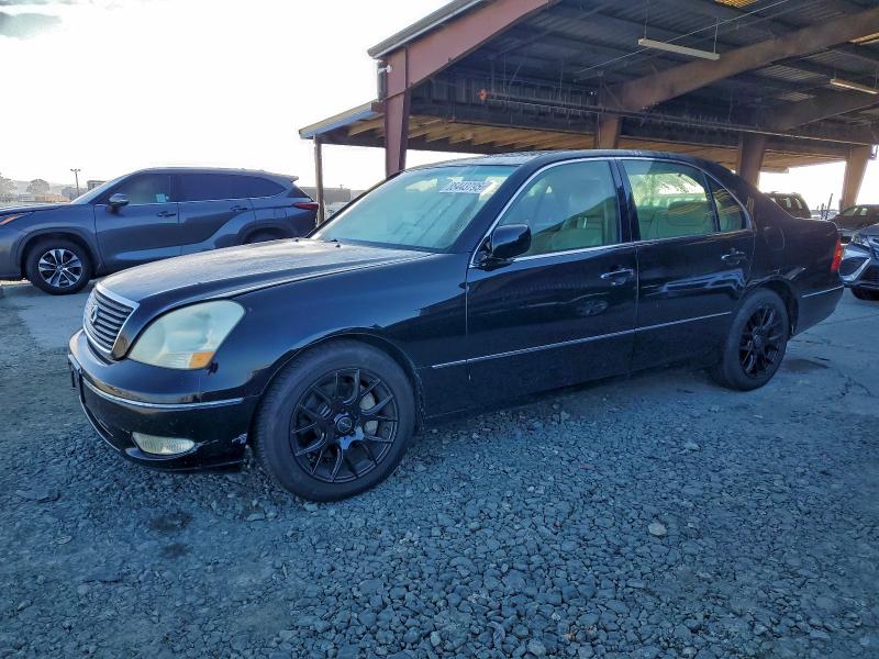 LEXUS LS 430 2001 with VIN JTHBN30F010033628 - Photo from auction
