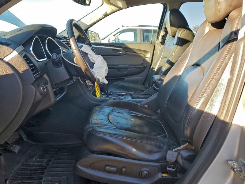 Photo 7 from auction – 2011 CHEVROLET TRAVERSE L with VIN 1GNKVJED5BJ320477