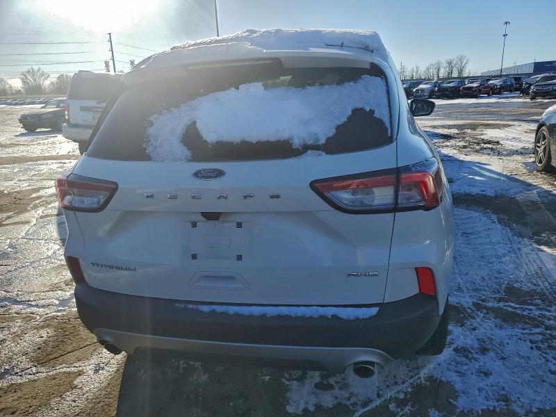 Photo 6 from auction – 2022 FORD ESCAPE TIT with VIN 1FMCU9J96NUB59216