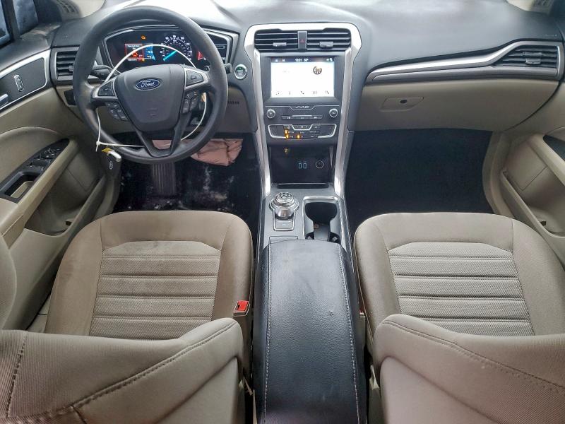 Photo 8 from auction – 2019 FORD FUSION with VIN 3FA6P0HD3KR255473
