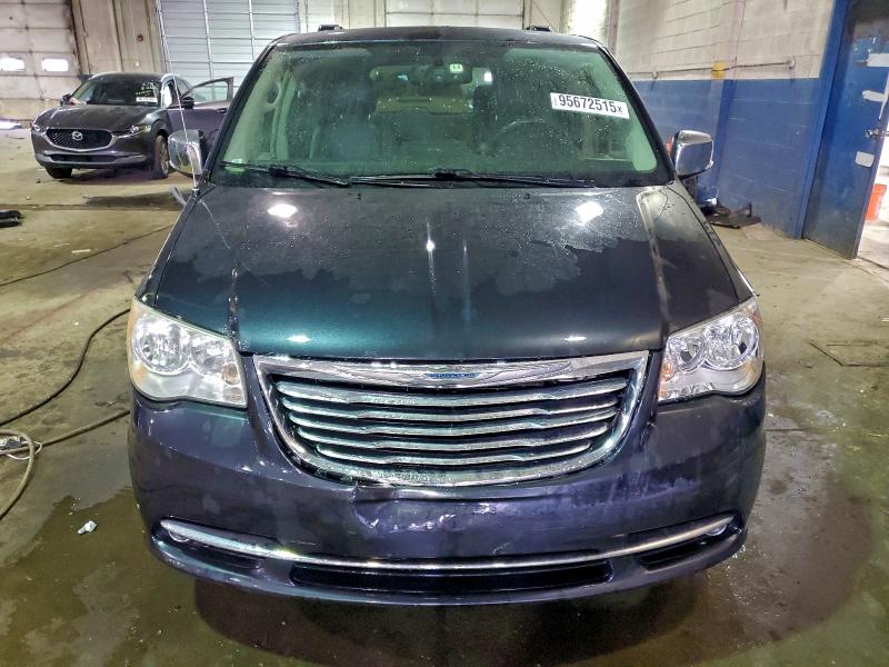 Photo 5 from auction – 2014 CHRYSLER TOWN & COU with VIN 2C4RC1CG8ER107694