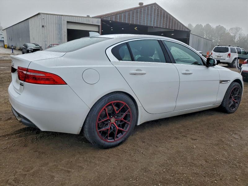 Photo 3 from auction – 2019 JAGUAR XE with VIN SAJAS4FX2KCP52487