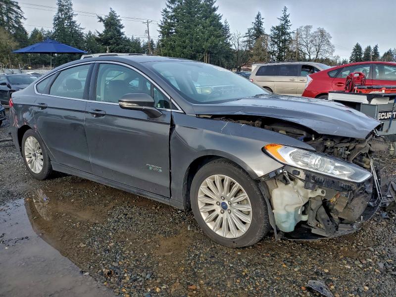 Photo 4 from auction – 2016 FORD FUSION SE with VIN 3FA6P0PU9GR385475
