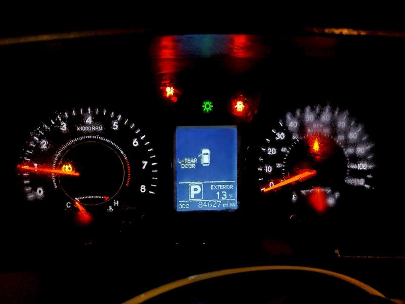 Photo 9 from auction – 2015 TOYOTA SIENNA LE with VIN 5TDKK3DC2FS577191