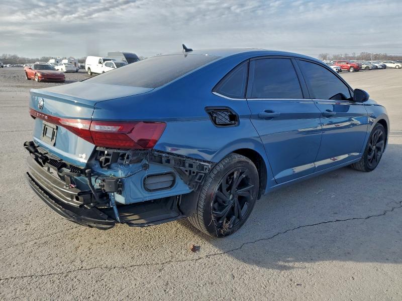 Photo 3 from auction – 2025 VOLKSWAGEN JETTA SE with VIN 3VW7X7BU0SM047223