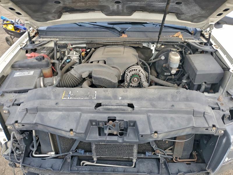 Photo 12 from auction – 2008 CHEVROLET SUBURBAN with VIN 1GNFK16398R228573