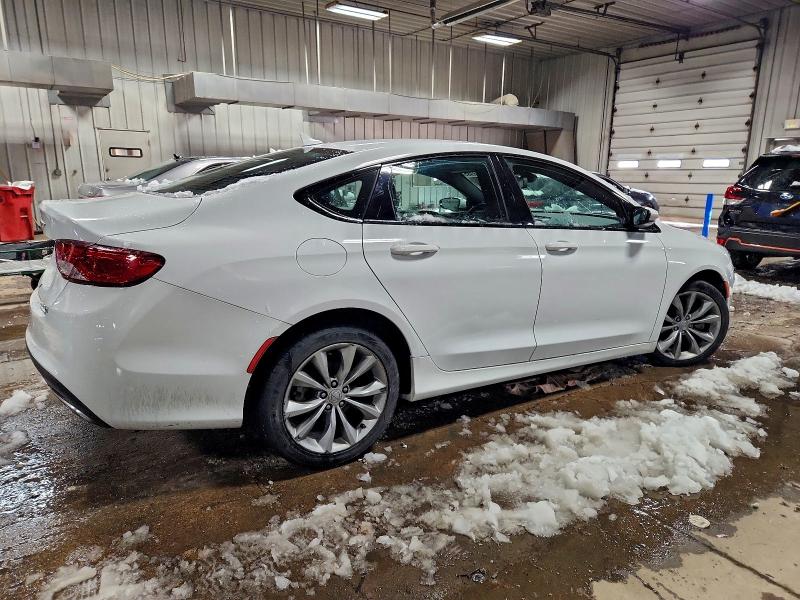Photo 3 from auction – 2015 CHRYSLER 200 S with VIN 1C3CCCBB6FN752922