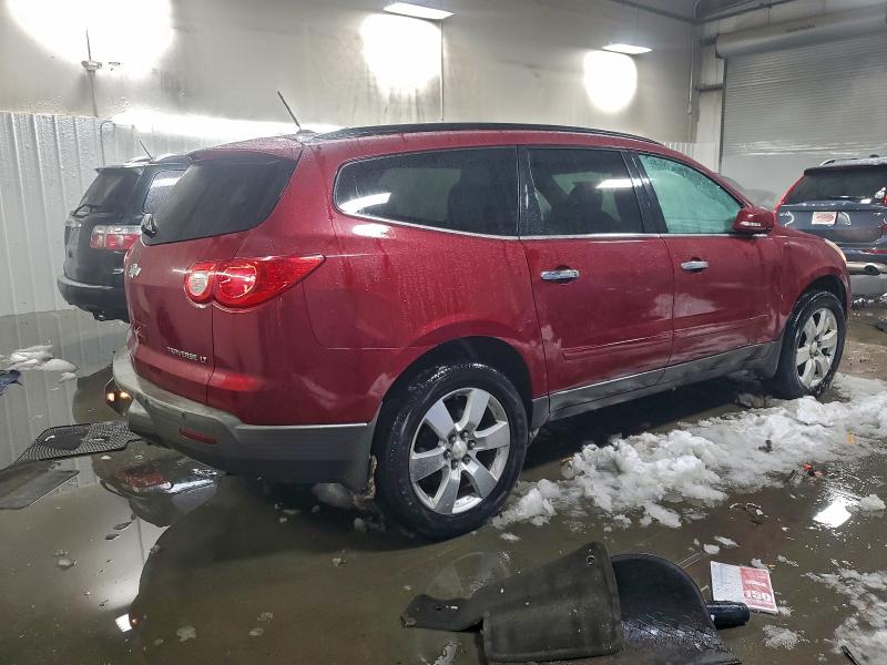 Photo 3 from auction – 2011 CHEVROLET TRAVERSE L with VIN 1GNKRGEDXBJ100260
