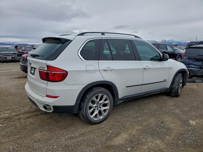 Photo 3 from auction – 2013 BMW X5 with VIN 5UXZV4C54D0G51923
