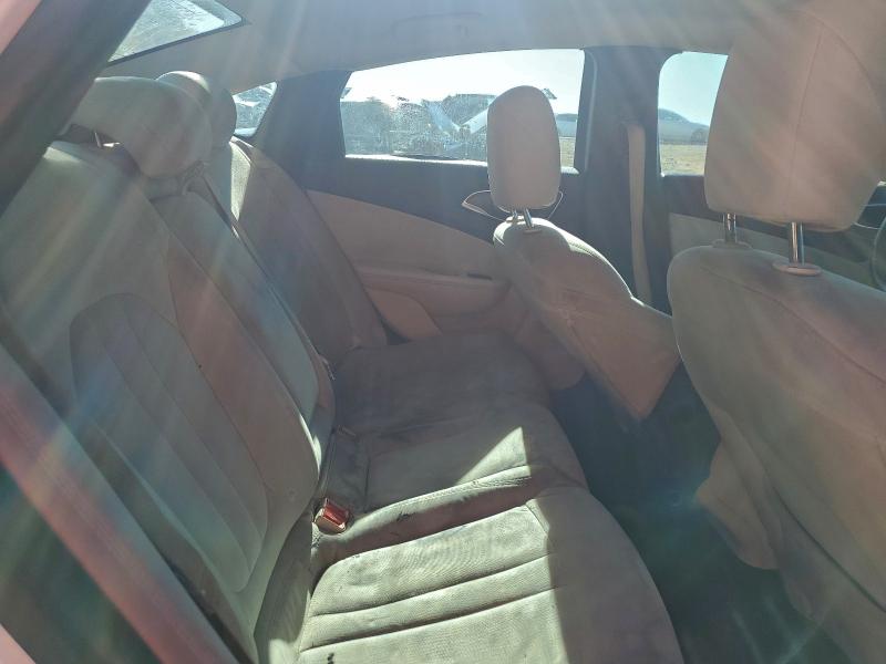 Photo 10 from auction – 2015 CHRYSLER 200 LIMITE with VIN 1C3CCCAB4FN587017