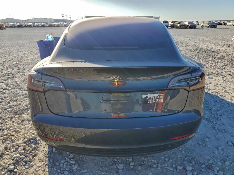 Photo 6 from auction – 2018 TESLA MODEL 3 with VIN 5YJ3E1EA0JF023772
