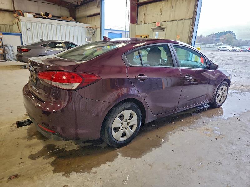 Photo 3 from auction – 2017 KIA FORTE LX with VIN 3KPFK4A78HE054690