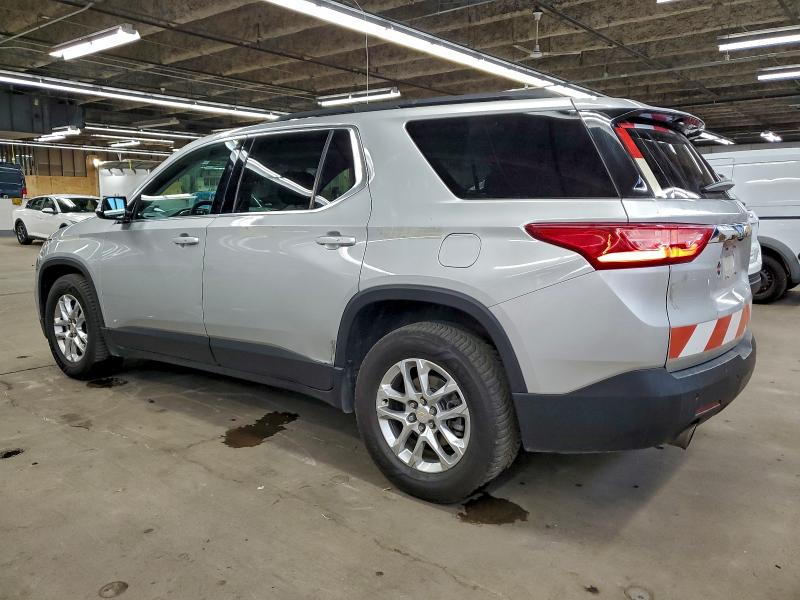 Photo 2 from auction – 2019 CHEVROLET TRAVERSE L with VIN 1GNEVMKW4KJ265928