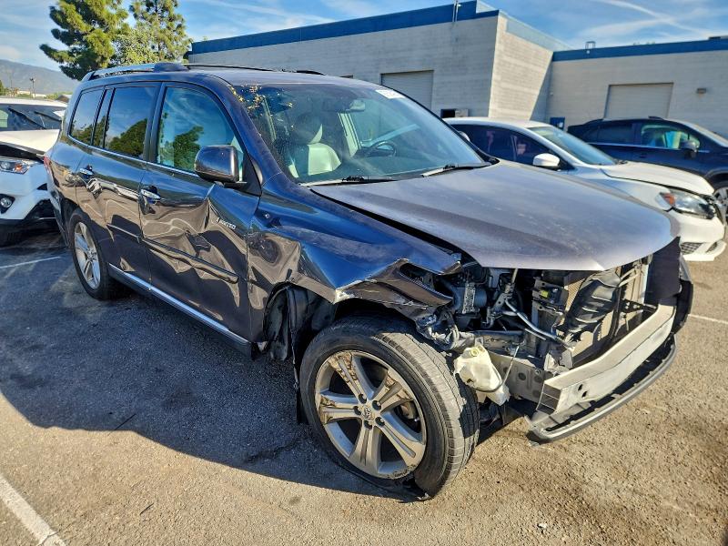 Photo 4 from auction – 2013 TOYOTA HIGHLANDER with VIN 5TDYK3EH6DS119445