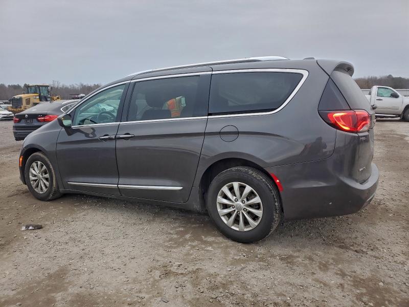 Photo 2 from auction – 2019 CHRYSLER PACIFICA T with VIN 2C4RC1BG5KR626313