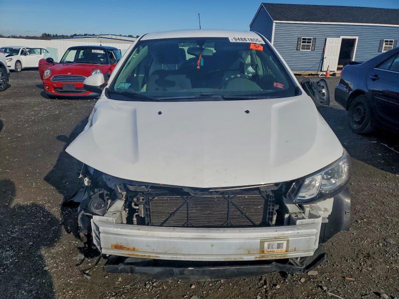 Photo 5 from auction – 2018 CHEVROLET SONIC with VIN 1G1JD5SG5J4100307