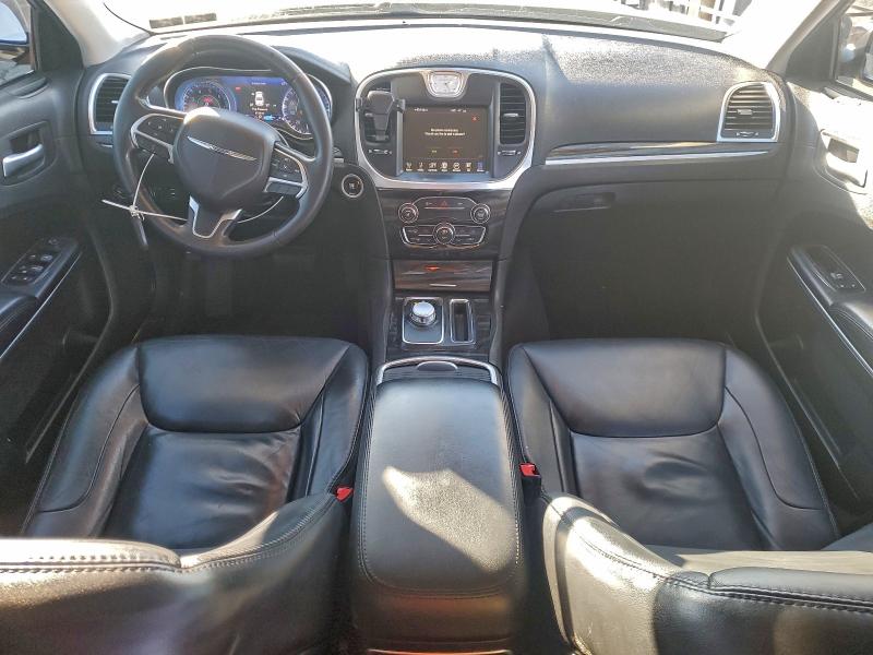 Photo 8 from auction – 2015 CHRYSLER 300 LIMITE with VIN 2C3CCARG2FH894439