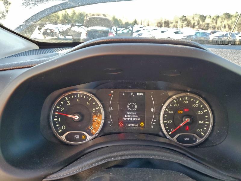 Photo 9 from auction – 2017 JEEP RENEGADE L with VIN ZACCJABB5HPG15213