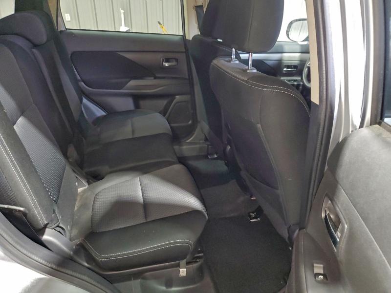 Photo 11 from auction – 2018 MITSUBISHI OUTLANDER with VIN JA4AZ3A38JJ005232