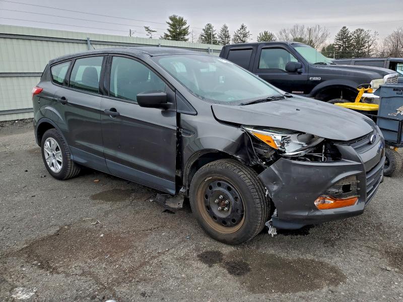 Photo 4 from auction – 2016 FORD ESCAPE S with VIN 1FMCU0F79GUC04493